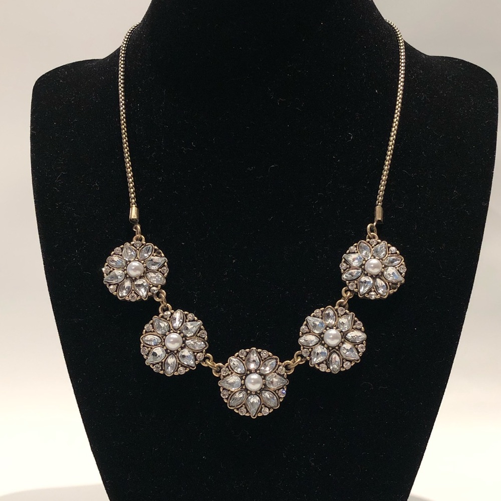 Bronze tone stunning necklace